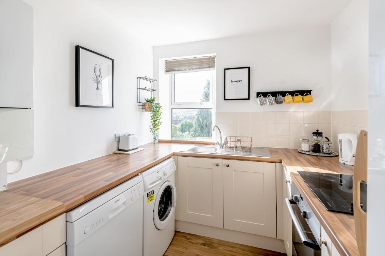 Modern & Spacious 2 Bedroom Maisonette Bath Exterior photo