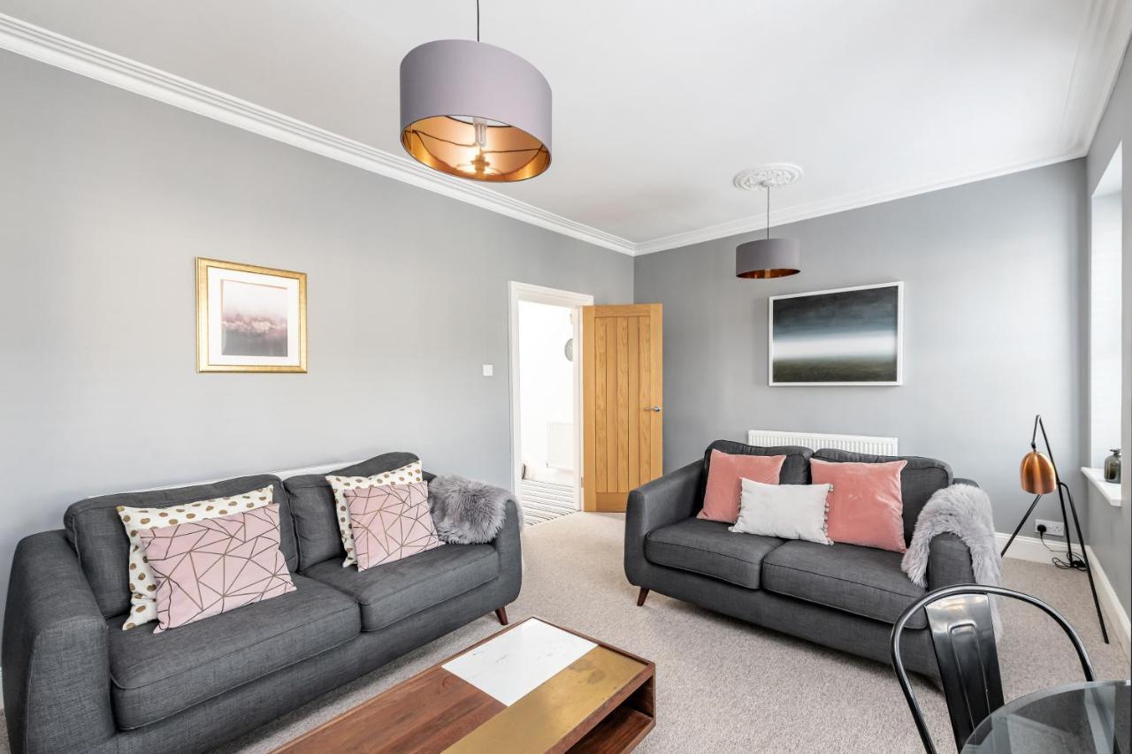 Modern & Spacious 2 Bedroom Maisonette Bath Exterior photo